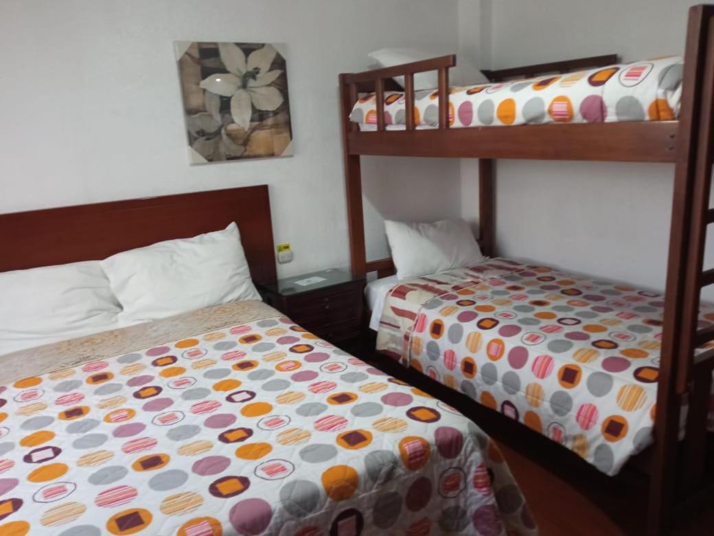 Hostal Alborada Riobamba Buitenkant foto